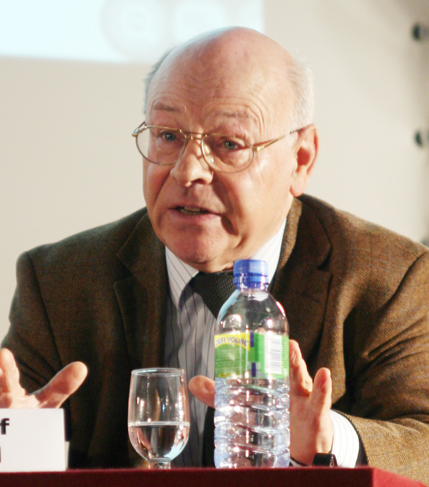 prof. dr hab. Krzysztof Pomian